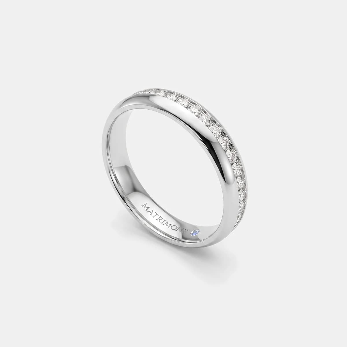 Argolla de matrimonio comfort: canal de diamantes