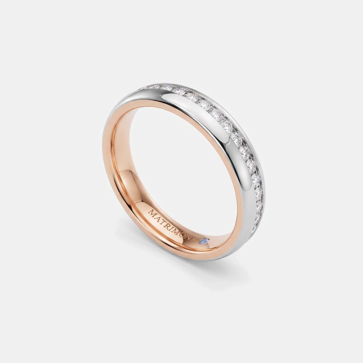 Argolla de matrimonio redonda: interior rosa y canal de diamantes